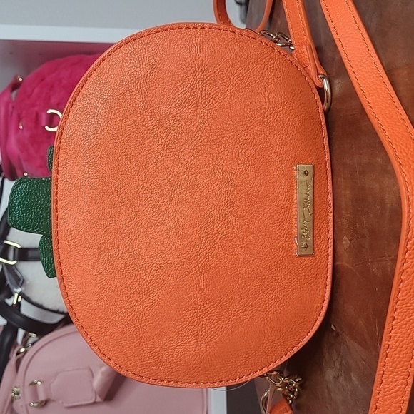 NWT Betsy Johnson small punkin crossbody - Picture 4 of 7
